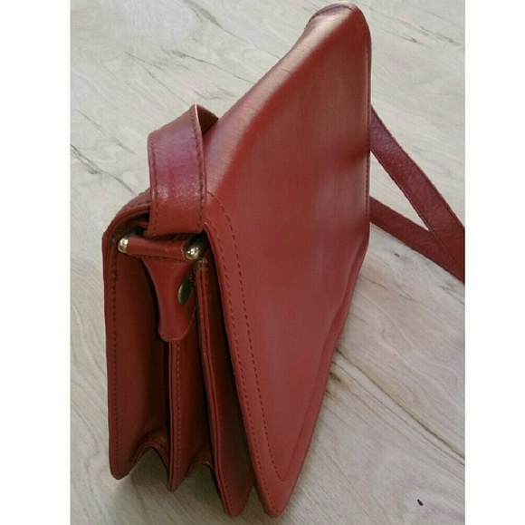 Vintage Handbags - Vintage Leather Shoulder Bag